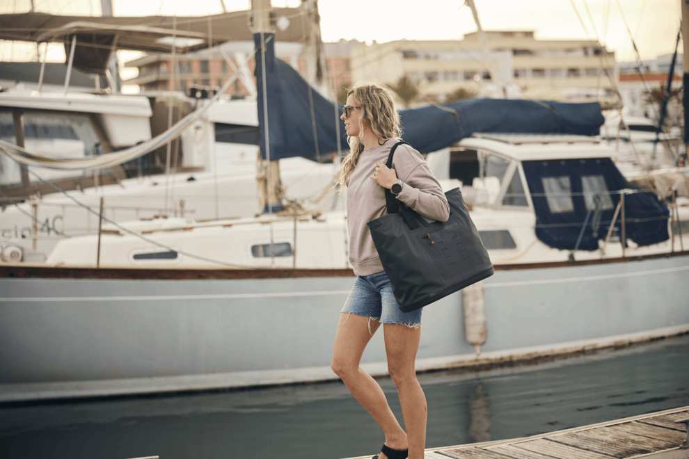 Red Paddle Co Waterproof Tote Bag - Obsidian Black - Image 5