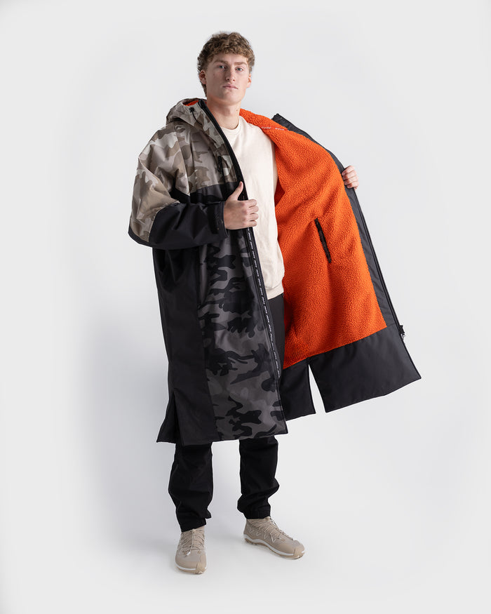 Dryrobe Nexus Changing Robe - Sand Camo/Orange - Image 3