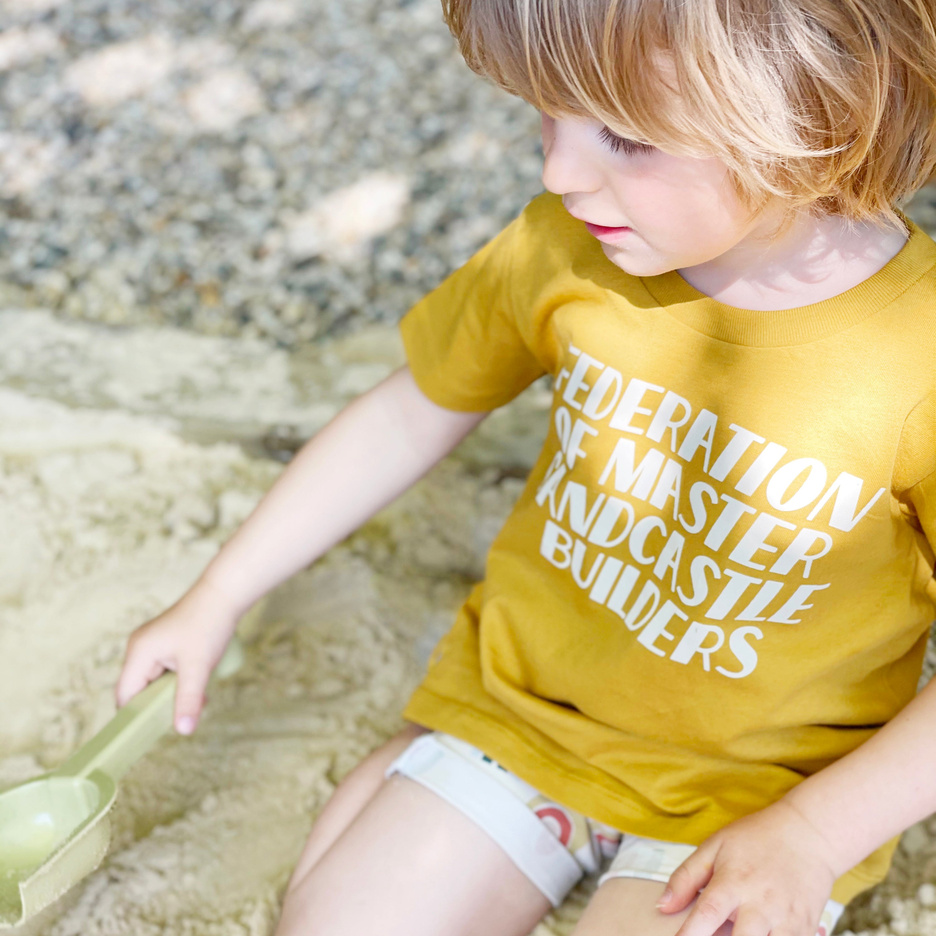 Federation of Master Sandcastle Builders Kids T-Shirt - Sand - Image 3